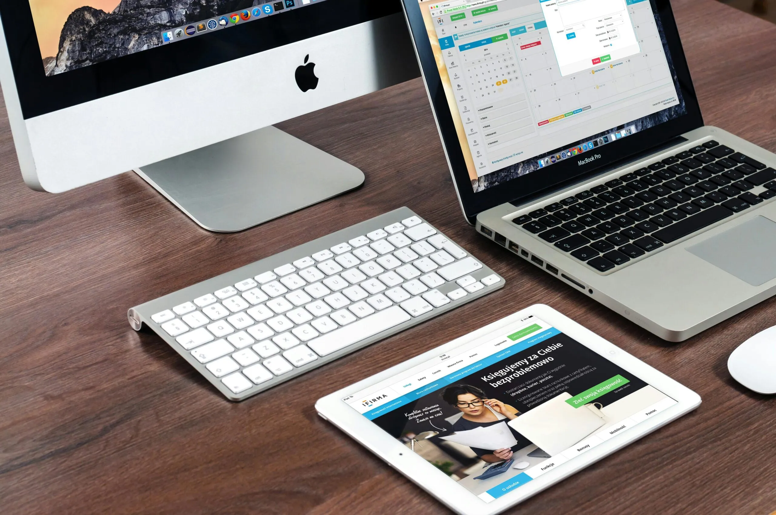 User interface and user experience design for business software solutions