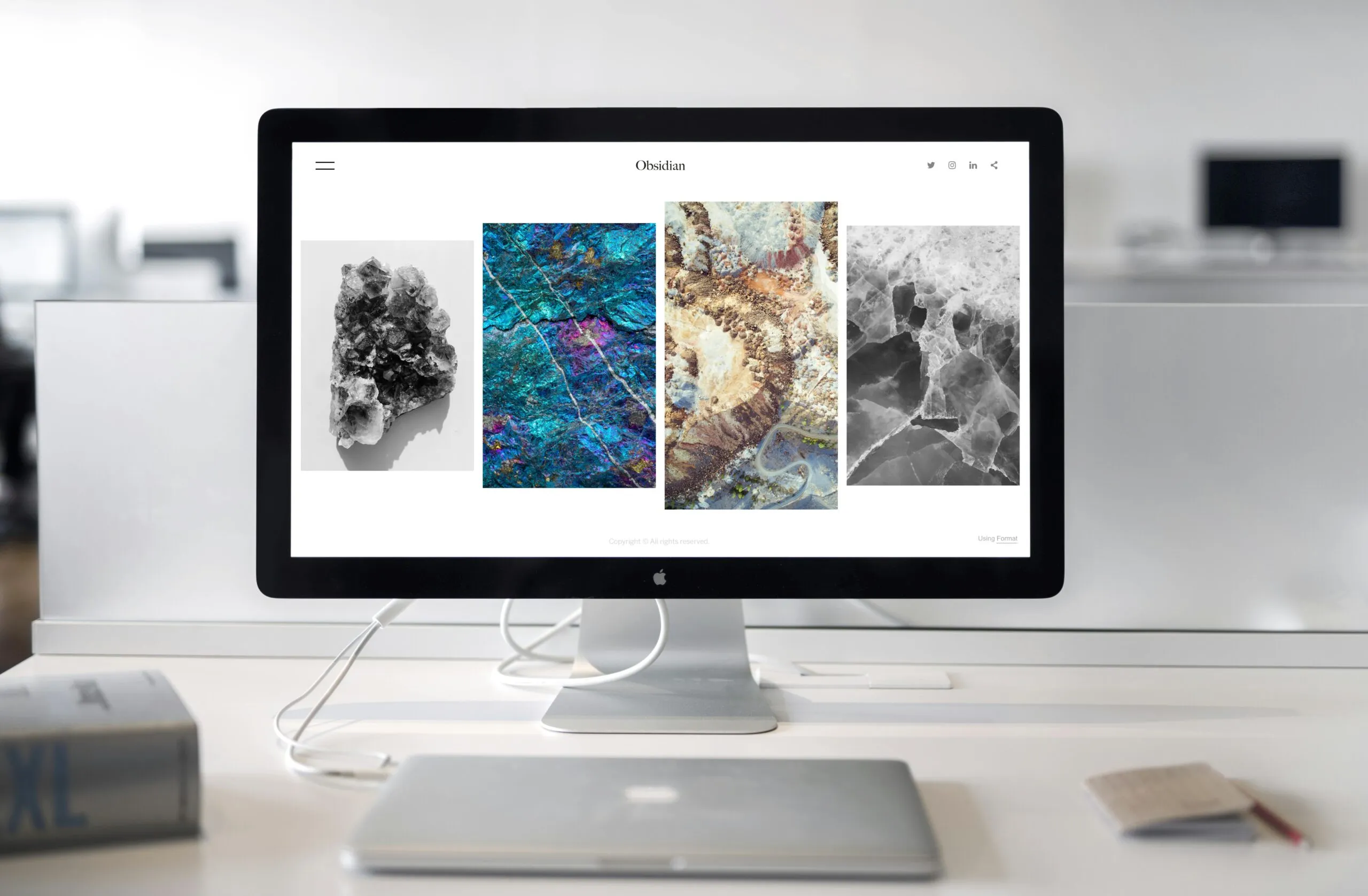 Creative & Design Studio Graphic design and digital media portfolio showcasing creative projects for designers, photographers, and freelancers.